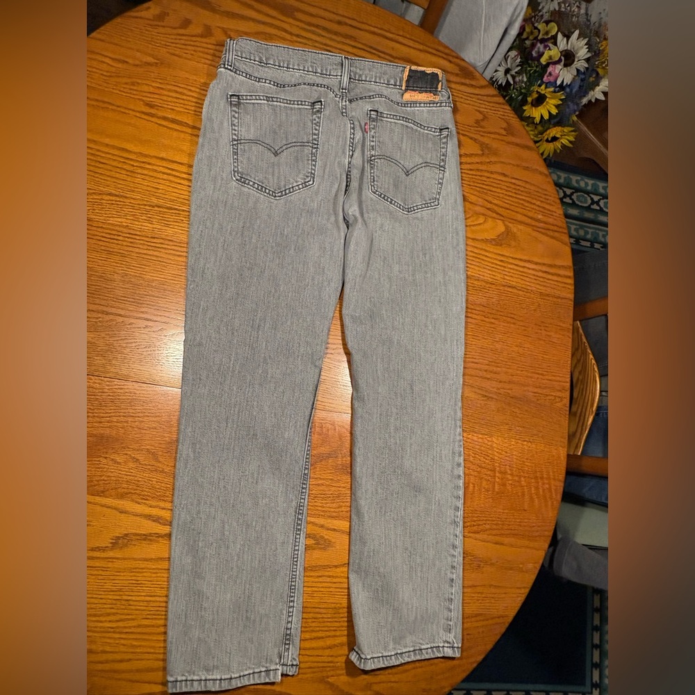Levi's Men's Light Gray Straight Jeans